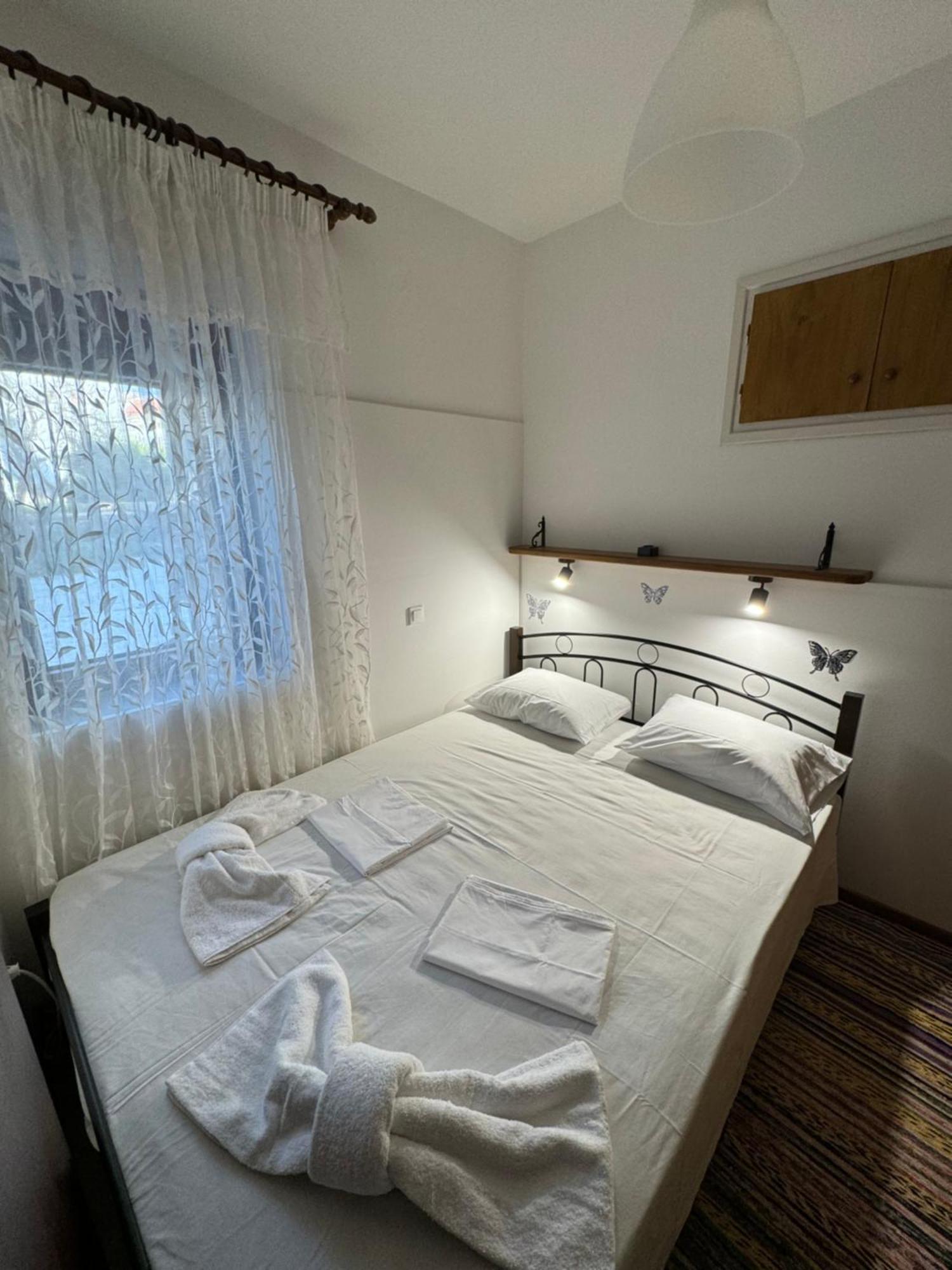 Miltiadis Apartments Кокари Екстериор снимка