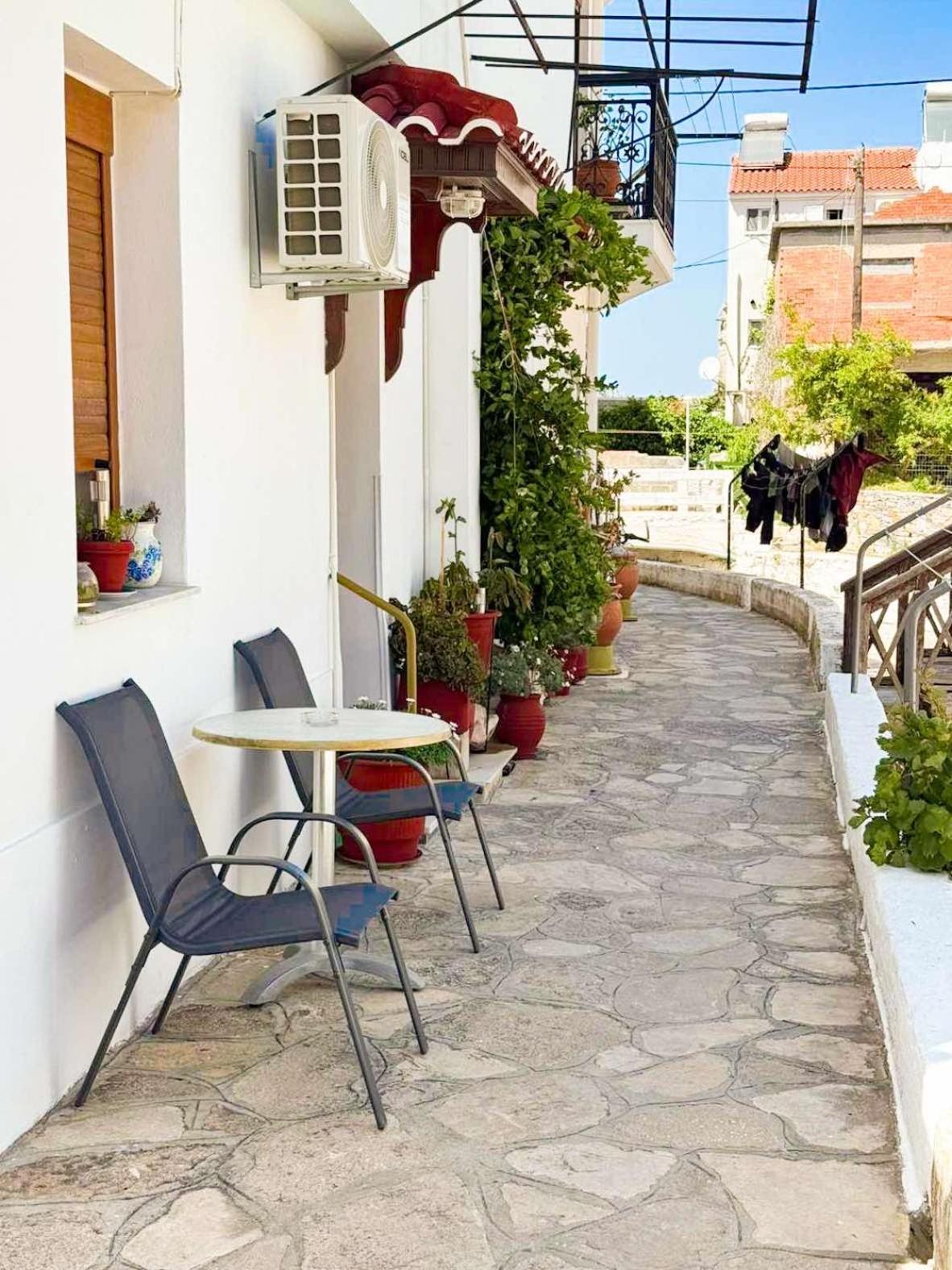Miltiadis Apartments Кокари Екстериор снимка
